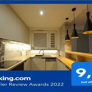 https://apatrament-promienista.poznan-hotels.com